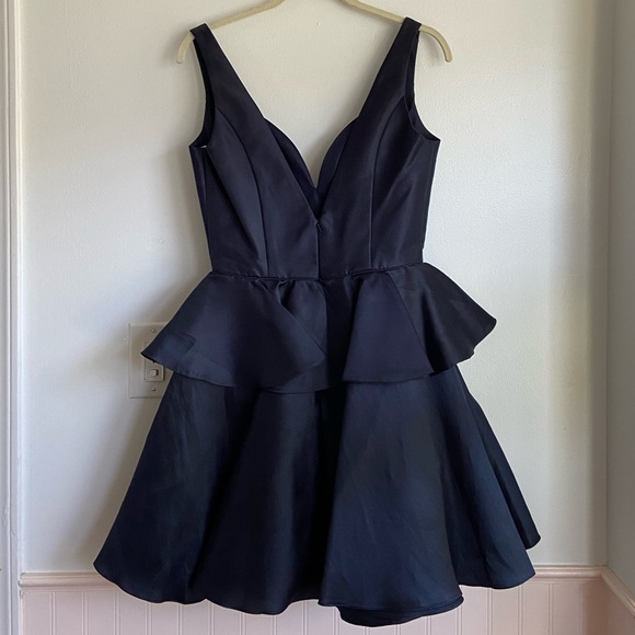 NWOT Sherri Hill Navy Blue Formal Mini Dress - Picture 2 of 4